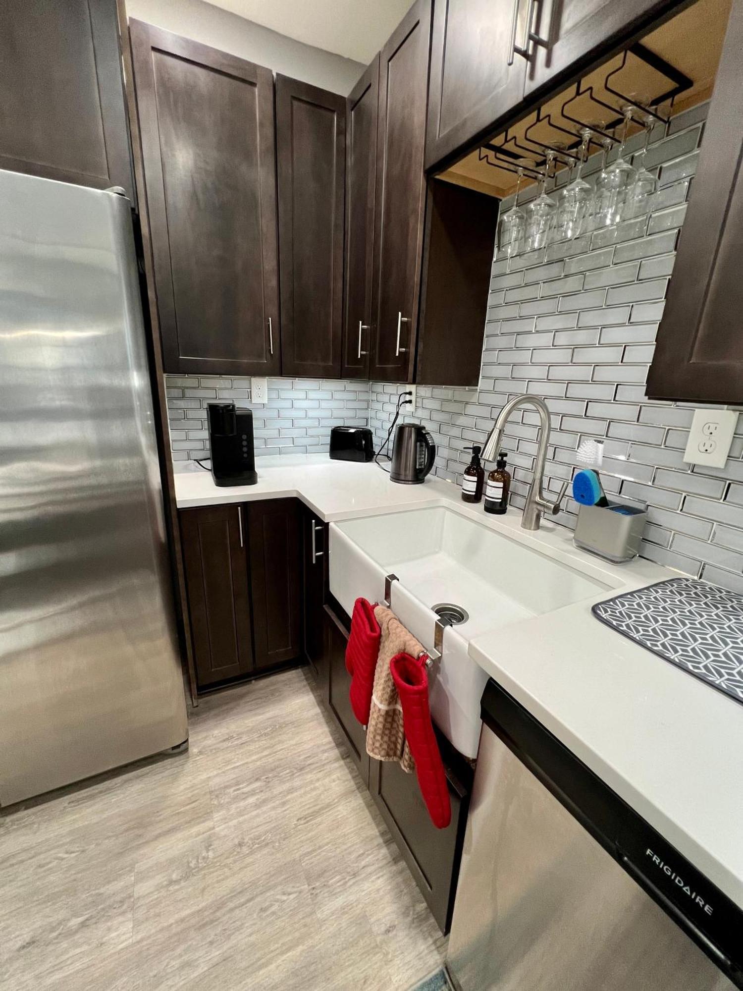 Charming 2Br 2Ba 10 Min Dt Airport By Lsp Homes 亚特兰大 外观 照片
