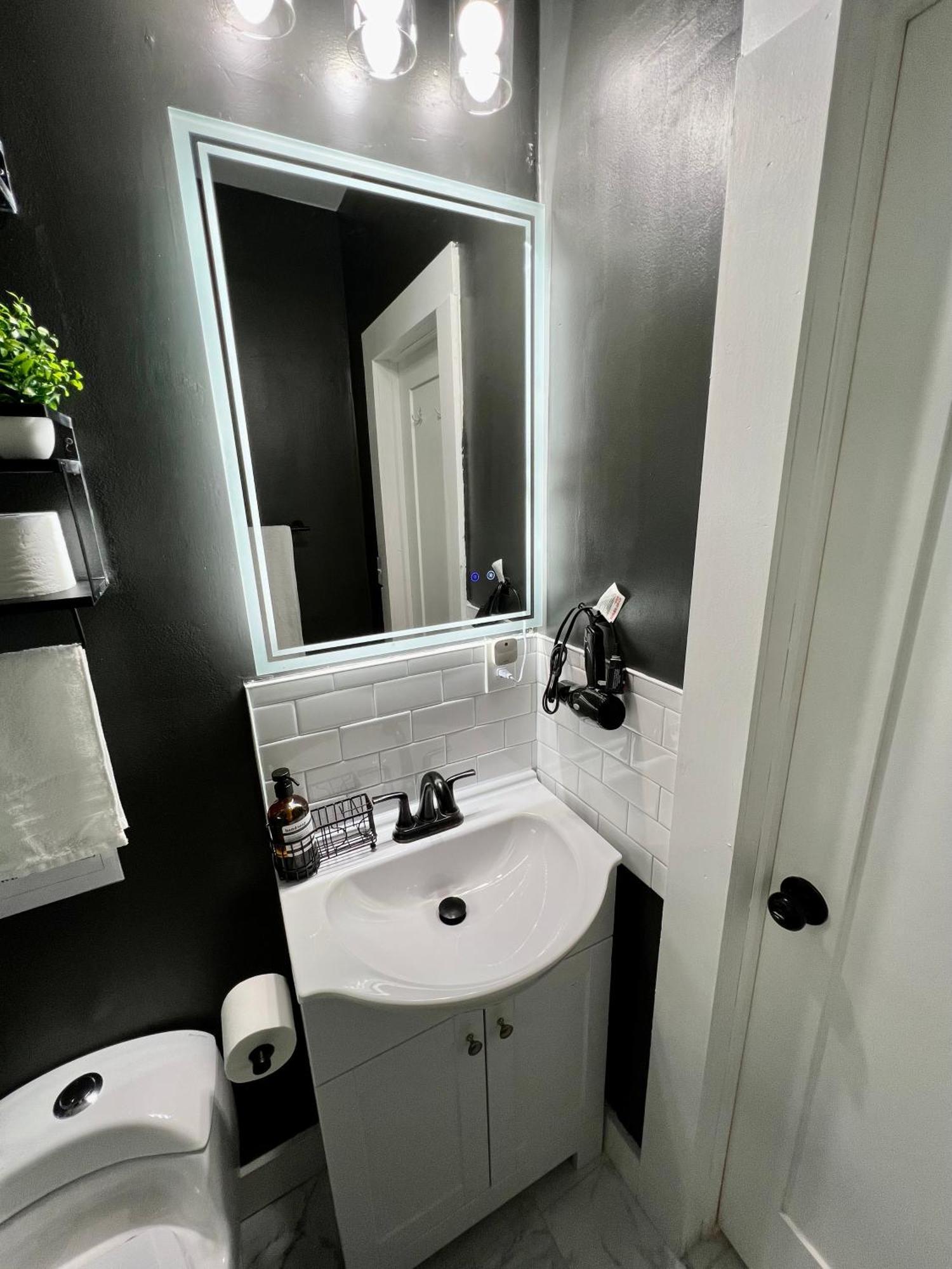 Charming 2Br 2Ba 10 Min Dt Airport By Lsp Homes 亚特兰大 外观 照片
